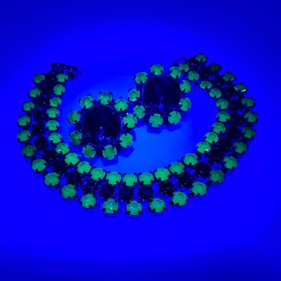 Costume Jewelry Jewelry - Uranium Glass Bracelet and CLIP Earrings in Greens
